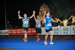 BIB: 100
                            <button type="button" onclick="openModal(20430032)" class="btn btn-primary btn-sm float-right btn-popup" data-toggle="modal" data-target=".modal-high-quality">
                        <i class="fas fa-shopping-cart"></i> Add to Cart
                    </button>
                                            <button type="button" onclick="isThisMe(20430032, true)" class="btn btn-success btn-sm float-right btn-popup btn-isme hidden" data-toggle="tooltip" data-placement="bottom" title="นี่คือรูปของคุณใช่ไหม คลิกที่นี่เพื่อเอาเข้าอัลบั้ม">
                        <i class="fas fa-plus"></i> Add to album
                    </button>
                    <button type="button" onclick="isThisMe(20430032, false)" class="btn btn-warning btn-sm float-right btn-popup btn-isnotme hidden">
                        <i class="fas fa-ban"></i> Remove from album
                    </button>