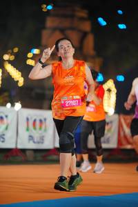 BIB: 103, 27107
                            <button type="button" onclick="openModal(20391260)" class="btn btn-primary btn-sm float-right btn-popup" data-toggle="modal" data-target=".modal-high-quality">
                        <i class="fas fa-shopping-cart"></i> Add to Cart
                    </button>
                                            <button type="button" onclick="isThisMe(20391260, true)" class="btn btn-success btn-sm float-right btn-popup btn-isme hidden" data-toggle="tooltip" data-placement="bottom" title="นี่คือรูปของคุณใช่ไหม คลิกที่นี่เพื่อเอาเข้าอัลบั้ม">
                        <i class="fas fa-plus"></i> Add to album
                    </button>
                    <button type="button" onclick="isThisMe(20391260, false)" class="btn btn-warning btn-sm float-right btn-popup btn-isnotme hidden">
                        <i class="fas fa-ban"></i> Remove from album
                    </button>