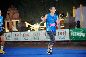 BIB: 905, 1001, 0000, 46052
                            <button type="button" onclick="openModal(20434806)" class="btn btn-primary btn-sm float-right btn-popup" data-toggle="modal" data-target=".modal-high-quality">
                        <i class="fas fa-shopping-cart"></i> Add to Cart
                    </button>
                                            <button type="button" onclick="isThisMe(20434806, true)" class="btn btn-success btn-sm float-right btn-popup btn-isme hidden" data-toggle="tooltip" data-placement="bottom" title="นี่คือรูปของคุณใช่ไหม คลิกที่นี่เพื่อเอาเข้าอัลบั้ม">
                        <i class="fas fa-plus"></i> Add to album
                    </button>
                    <button type="button" onclick="isThisMe(20434806, false)" class="btn btn-warning btn-sm float-right btn-popup btn-isnotme hidden">
                        <i class="fas fa-ban"></i> Remove from album
                    </button>