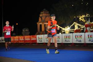 BIB: 1331, 4603, 100
                            <button type="button" onclick="openModal(20450630)" class="btn btn-primary btn-sm float-right btn-popup" data-toggle="modal" data-target=".modal-high-quality">
                        <i class="fas fa-shopping-cart"></i> Add to Cart
                    </button>
                                            <button type="button" onclick="isThisMe(20450630, true)" class="btn btn-success btn-sm float-right btn-popup btn-isme hidden" data-toggle="tooltip" data-placement="bottom" title="นี่คือรูปของคุณใช่ไหม คลิกที่นี่เพื่อเอาเข้าอัลบั้ม">
                        <i class="fas fa-plus"></i> Add to album
                    </button>
                    <button type="button" onclick="isThisMe(20450630, false)" class="btn btn-warning btn-sm float-right btn-popup btn-isnotme hidden">
                        <i class="fas fa-ban"></i> Remove from album
                    </button>