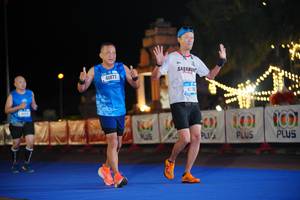 BIB: 41877, 42760, 0000, 000, 301001, 100
                            <button type="button" onclick="openModal(20431435)" class="btn btn-primary btn-sm float-right btn-popup" data-toggle="modal" data-target=".modal-high-quality">
                        <i class="fas fa-shopping-cart"></i> Add to Cart
                    </button>
                                            <button type="button" onclick="isThisMe(20431435, true)" class="btn btn-success btn-sm float-right btn-popup btn-isme hidden" data-toggle="tooltip" data-placement="bottom" title="นี่คือรูปของคุณใช่ไหม คลิกที่นี่เพื่อเอาเข้าอัลบั้ม">
                        <i class="fas fa-plus"></i> Add to album
                    </button>
                    <button type="button" onclick="isThisMe(20431435, false)" class="btn btn-warning btn-sm float-right btn-popup btn-isnotme hidden">
                        <i class="fas fa-ban"></i> Remove from album
                    </button>