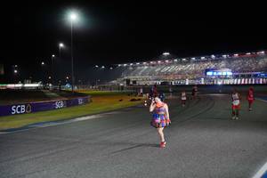 BIB: 14211
                            <button type="button" onclick="openModal(20276943)" class="btn btn-primary btn-sm float-right btn-popup" data-toggle="modal" data-target=".modal-high-quality">
                        <i class="fas fa-shopping-cart"></i> Add to Cart
                    </button>
                                            <button type="button" onclick="isThisMe(20276943, true)" class="btn btn-success btn-sm float-right btn-popup btn-isme hidden" data-toggle="tooltip" data-placement="bottom" title="นี่คือรูปของคุณใช่ไหม คลิกที่นี่เพื่อเอาเข้าอัลบั้ม">
                        <i class="fas fa-plus"></i> Add to album
                    </button>
                    <button type="button" onclick="isThisMe(20276943, false)" class="btn btn-warning btn-sm float-right btn-popup btn-isnotme hidden">
                        <i class="fas fa-ban"></i> Remove from album
                    </button>