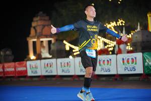 BIB: 0100, 1294, 100
                            <button type="button" onclick="openModal(20429809)" class="btn btn-primary btn-sm float-right btn-popup" data-toggle="modal" data-target=".modal-high-quality">
                        <i class="fas fa-shopping-cart"></i> Add to Cart
                    </button>
                                            <button type="button" onclick="isThisMe(20429809, true)" class="btn btn-success btn-sm float-right btn-popup btn-isme hidden" data-toggle="tooltip" data-placement="bottom" title="นี่คือรูปของคุณใช่ไหม คลิกที่นี่เพื่อเอาเข้าอัลบั้ม">
                        <i class="fas fa-plus"></i> Add to album
                    </button>
                    <button type="button" onclick="isThisMe(20429809, false)" class="btn btn-warning btn-sm float-right btn-popup btn-isnotme hidden">
                        <i class="fas fa-ban"></i> Remove from album
                    </button>