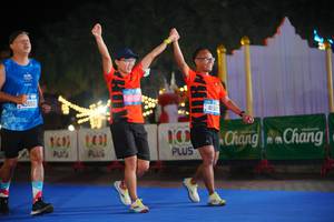 BIB: 43655, 100, 45932, 415
                            <button type="button" onclick="openModal(20437147)" class="btn btn-primary btn-sm float-right btn-popup" data-toggle="modal" data-target=".modal-high-quality">
                        <i class="fas fa-shopping-cart"></i> Add to Cart
                    </button>
                                            <button type="button" onclick="isThisMe(20437147, true)" class="btn btn-success btn-sm float-right btn-popup btn-isme hidden" data-toggle="tooltip" data-placement="bottom" title="นี่คือรูปของคุณใช่ไหม คลิกที่นี่เพื่อเอาเข้าอัลบั้ม">
                        <i class="fas fa-plus"></i> Add to album
                    </button>
                    <button type="button" onclick="isThisMe(20437147, false)" class="btn btn-warning btn-sm float-right btn-popup btn-isnotme hidden">
                        <i class="fas fa-ban"></i> Remove from album
                    </button>