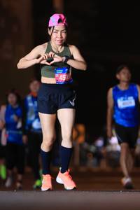 BIB: 450
                            <button type="button" onclick="openModal(20562670)" class="btn btn-primary btn-sm float-right btn-popup" data-toggle="modal" data-target=".modal-high-quality">
                        <i class="fas fa-shopping-cart"></i> Add to Cart
                    </button>
                                            <button type="button" onclick="isThisMe(20562670, true)" class="btn btn-success btn-sm float-right btn-popup btn-isme hidden" data-toggle="tooltip" data-placement="bottom" title="นี่คือรูปของคุณใช่ไหม คลิกที่นี่เพื่อเอาเข้าอัลบั้ม">
                        <i class="fas fa-plus"></i> Add to album
                    </button>
                    <button type="button" onclick="isThisMe(20562670, false)" class="btn btn-warning btn-sm float-right btn-popup btn-isnotme hidden">
                        <i class="fas fa-ban"></i> Remove from album
                    </button>