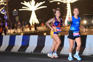 BIB: 435, 45066
                            <button type="button" onclick="openModal(20567182)" class="btn btn-primary btn-sm float-right btn-popup" data-toggle="modal" data-target=".modal-high-quality">
                        <i class="fas fa-shopping-cart"></i> Add to Cart
                    </button>
                                            <button type="button" onclick="isThisMe(20567182, true)" class="btn btn-success btn-sm float-right btn-popup btn-isme hidden" data-toggle="tooltip" data-placement="bottom" title="นี่คือรูปของคุณใช่ไหม คลิกที่นี่เพื่อเอาเข้าอัลบั้ม">
                        <i class="fas fa-plus"></i> Add to album
                    </button>
                    <button type="button" onclick="isThisMe(20567182, false)" class="btn btn-warning btn-sm float-right btn-popup btn-isnotme hidden">
                        <i class="fas fa-ban"></i> Remove from album
                    </button>