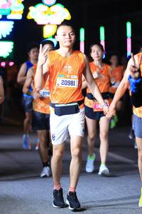 BIB: 204, 18602
                            <button type="button" onclick="openModal(20146186)" class="btn btn-primary btn-sm float-right btn-popup" data-toggle="modal" data-target=".modal-high-quality">
                        <i class="fas fa-shopping-cart"></i> Add to Cart
                    </button>
                                            <button type="button" onclick="isThisMe(20146186, true)" class="btn btn-success btn-sm float-right btn-popup btn-isme hidden" data-toggle="tooltip" data-placement="bottom" title="นี่คือรูปของคุณใช่ไหม คลิกที่นี่เพื่อเอาเข้าอัลบั้ม">
                        <i class="fas fa-plus"></i> Add to album
                    </button>
                    <button type="button" onclick="isThisMe(20146186, false)" class="btn btn-warning btn-sm float-right btn-popup btn-isnotme hidden">
                        <i class="fas fa-ban"></i> Remove from album
                    </button>