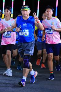 BIB: 40837, 44096, 41514
                            <button type="button" onclick="openModal(19983701)" class="btn btn-primary btn-sm float-right btn-popup" data-toggle="modal" data-target=".modal-high-quality">
                        <i class="fas fa-shopping-cart"></i> Add to Cart
                    </button>
                                            <button type="button" onclick="isThisMe(19983701, true)" class="btn btn-success btn-sm float-right btn-popup btn-isme hidden" data-toggle="tooltip" data-placement="bottom" title="นี่คือรูปของคุณใช่ไหม คลิกที่นี่เพื่อเอาเข้าอัลบั้ม">
                        <i class="fas fa-plus"></i> Add to album
                    </button>
                    <button type="button" onclick="isThisMe(19983701, false)" class="btn btn-warning btn-sm float-right btn-popup btn-isnotme hidden">
                        <i class="fas fa-ban"></i> Remove from album
                    </button>