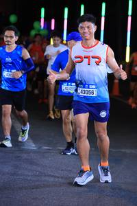 BIB: 4313, 42488, 43056
                            <button type="button" onclick="openModal(19984192)" class="btn btn-primary btn-sm float-right btn-popup" data-toggle="modal" data-target=".modal-high-quality">
                        <i class="fas fa-shopping-cart"></i> Add to Cart
                    </button>
                                            <button type="button" onclick="isThisMe(19984192, true)" class="btn btn-success btn-sm float-right btn-popup btn-isme hidden" data-toggle="tooltip" data-placement="bottom" title="นี่คือรูปของคุณใช่ไหม คลิกที่นี่เพื่อเอาเข้าอัลบั้ม">
                        <i class="fas fa-plus"></i> Add to album
                    </button>
                    <button type="button" onclick="isThisMe(19984192, false)" class="btn btn-warning btn-sm float-right btn-popup btn-isnotme hidden">
                        <i class="fas fa-ban"></i> Remove from album
                    </button>