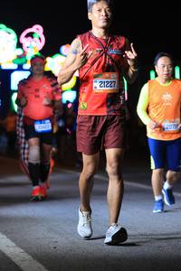BIB: 43423, 21227, 2075
                            <button type="button" onclick="openModal(20176021)" class="btn btn-primary btn-sm float-right btn-popup" data-toggle="modal" data-target=".modal-high-quality">
                        <i class="fas fa-shopping-cart"></i> Add to Cart
                    </button>
                                            <button type="button" onclick="isThisMe(20176021, true)" class="btn btn-success btn-sm float-right btn-popup btn-isme hidden" data-toggle="tooltip" data-placement="bottom" title="นี่คือรูปของคุณใช่ไหม คลิกที่นี่เพื่อเอาเข้าอัลบั้ม">
                        <i class="fas fa-plus"></i> Add to album
                    </button>
                    <button type="button" onclick="isThisMe(20176021, false)" class="btn btn-warning btn-sm float-right btn-popup btn-isnotme hidden">
                        <i class="fas fa-ban"></i> Remove from album
                    </button>