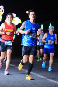 BIB: 43839, 43424
                            <button type="button" onclick="openModal(20106936)" class="btn btn-primary btn-sm float-right btn-popup" data-toggle="modal" data-target=".modal-high-quality">
                        <i class="fas fa-shopping-cart"></i> Add to Cart
                    </button>
                                            <button type="button" onclick="isThisMe(20106936, true)" class="btn btn-success btn-sm float-right btn-popup btn-isme hidden" data-toggle="tooltip" data-placement="bottom" title="นี่คือรูปของคุณใช่ไหม คลิกที่นี่เพื่อเอาเข้าอัลบั้ม">
                        <i class="fas fa-plus"></i> Add to album
                    </button>
                    <button type="button" onclick="isThisMe(20106936, false)" class="btn btn-warning btn-sm float-right btn-popup btn-isnotme hidden">
                        <i class="fas fa-ban"></i> Remove from album
                    </button>