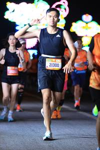 BIB: 25252, 21300
                            <button type="button" onclick="openModal(20094529)" class="btn btn-primary btn-sm float-right btn-popup" data-toggle="modal" data-target=".modal-high-quality">
                        <i class="fas fa-shopping-cart"></i> Add to Cart
                    </button>
                                            <button type="button" onclick="isThisMe(20094529, true)" class="btn btn-success btn-sm float-right btn-popup btn-isme hidden" data-toggle="tooltip" data-placement="bottom" title="นี่คือรูปของคุณใช่ไหม คลิกที่นี่เพื่อเอาเข้าอัลบั้ม">
                        <i class="fas fa-plus"></i> Add to album
                    </button>
                    <button type="button" onclick="isThisMe(20094529, false)" class="btn btn-warning btn-sm float-right btn-popup btn-isnotme hidden">
                        <i class="fas fa-ban"></i> Remove from album
                    </button>
