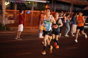 BIB: 2850, 
                            <button type="button" onclick="openModal(20916590)" class="btn btn-primary btn-sm float-right btn-popup" data-toggle="modal" data-target=".modal-high-quality">
                        <i class="fas fa-shopping-cart"></i> Add to Cart
                    </button>
                                            <button type="button" onclick="isThisMe(20916590, true)" class="btn btn-success btn-sm float-right btn-popup btn-isme hidden" data-toggle="tooltip" data-placement="bottom" title="นี่คือรูปของคุณใช่ไหม คลิกที่นี่เพื่อเอาเข้าอัลบั้ม">
                        <i class="fas fa-plus"></i> Add to album
                    </button>
                    <button type="button" onclick="isThisMe(20916590, false)" class="btn btn-warning btn-sm float-right btn-popup btn-isnotme hidden">
                        <i class="fas fa-ban"></i> Remove from album
                    </button>