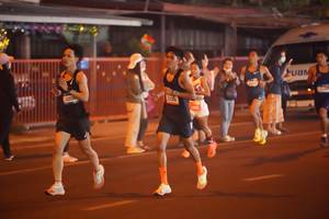 BIB: 42698, 33366, 150
                            <button type="button" onclick="openModal(20904069)" class="btn btn-primary btn-sm float-right btn-popup" data-toggle="modal" data-target=".modal-high-quality">
                        <i class="fas fa-shopping-cart"></i> Add to Cart
                    </button>
                                            <button type="button" onclick="isThisMe(20904069, true)" class="btn btn-success btn-sm float-right btn-popup btn-isme hidden" data-toggle="tooltip" data-placement="bottom" title="นี่คือรูปของคุณใช่ไหม คลิกที่นี่เพื่อเอาเข้าอัลบั้ม">
                        <i class="fas fa-plus"></i> Add to album
                    </button>
                    <button type="button" onclick="isThisMe(20904069, false)" class="btn btn-warning btn-sm float-right btn-popup btn-isnotme hidden">
                        <i class="fas fa-ban"></i> Remove from album
                    </button>