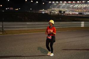 BIB: 746
                            <button type="button" onclick="openModal(20709283)" class="btn btn-primary btn-sm float-right btn-popup" data-toggle="modal" data-target=".modal-high-quality">
                        <i class="fas fa-shopping-cart"></i> Add to Cart
                    </button>
                                            <button type="button" onclick="isThisMe(20709283, true)" class="btn btn-success btn-sm float-right btn-popup btn-isme hidden" data-toggle="tooltip" data-placement="bottom" title="นี่คือรูปของคุณใช่ไหม คลิกที่นี่เพื่อเอาเข้าอัลบั้ม">
                        <i class="fas fa-plus"></i> Add to album
                    </button>
                    <button type="button" onclick="isThisMe(20709283, false)" class="btn btn-warning btn-sm float-right btn-popup btn-isnotme hidden">
                        <i class="fas fa-ban"></i> Remove from album
                    </button>