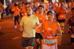 BIB: 314, 26280
                            <button type="button" onclick="openModal(21097588)" class="btn btn-primary btn-sm float-right btn-popup" data-toggle="modal" data-target=".modal-high-quality">
                        <i class="fas fa-shopping-cart"></i> Add to Cart
                    </button>
                                            <button type="button" onclick="isThisMe(21097588, true)" class="btn btn-success btn-sm float-right btn-popup btn-isme hidden" data-toggle="tooltip" data-placement="bottom" title="นี่คือรูปของคุณใช่ไหม คลิกที่นี่เพื่อเอาเข้าอัลบั้ม">
                        <i class="fas fa-plus"></i> Add to album
                    </button>
                    <button type="button" onclick="isThisMe(21097588, false)" class="btn btn-warning btn-sm float-right btn-popup btn-isnotme hidden">
                        <i class="fas fa-ban"></i> Remove from album
                    </button>