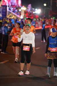 BIB: 27063, 25760
                            <button type="button" onclick="openModal(21225949)" class="btn btn-primary btn-sm float-right btn-popup" data-toggle="modal" data-target=".modal-high-quality">
                        <i class="fas fa-shopping-cart"></i> Add to Cart
                    </button>
                                            <button type="button" onclick="isThisMe(21225949, true)" class="btn btn-success btn-sm float-right btn-popup btn-isme hidden" data-toggle="tooltip" data-placement="bottom" title="นี่คือรูปของคุณใช่ไหม คลิกที่นี่เพื่อเอาเข้าอัลบั้ม">
                        <i class="fas fa-plus"></i> Add to album
                    </button>
                    <button type="button" onclick="isThisMe(21225949, false)" class="btn btn-warning btn-sm float-right btn-popup btn-isnotme hidden">
                        <i class="fas fa-ban"></i> Remove from album
                    </button>