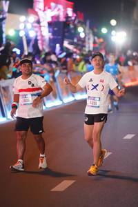 BIB: 42806, 41291
                            <button type="button" onclick="openModal(21264398)" class="btn btn-primary btn-sm float-right btn-popup" data-toggle="modal" data-target=".modal-high-quality">
                        <i class="fas fa-shopping-cart"></i> Add to Cart
                    </button>
                                            <button type="button" onclick="isThisMe(21264398, true)" class="btn btn-success btn-sm float-right btn-popup btn-isme hidden" data-toggle="tooltip" data-placement="bottom" title="นี่คือรูปของคุณใช่ไหม คลิกที่นี่เพื่อเอาเข้าอัลบั้ม">
                        <i class="fas fa-plus"></i> Add to album
                    </button>
                    <button type="button" onclick="isThisMe(21264398, false)" class="btn btn-warning btn-sm float-right btn-popup btn-isnotme hidden">
                        <i class="fas fa-ban"></i> Remove from album
                    </button>