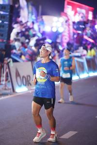 BIB: 42195
                            <button type="button" onclick="openModal(21259108)" class="btn btn-primary btn-sm float-right btn-popup" data-toggle="modal" data-target=".modal-high-quality">
                        <i class="fas fa-shopping-cart"></i> Add to Cart
                    </button>
                                            <button type="button" onclick="isThisMe(21259108, true)" class="btn btn-success btn-sm float-right btn-popup btn-isme hidden" data-toggle="tooltip" data-placement="bottom" title="นี่คือรูปของคุณใช่ไหม คลิกที่นี่เพื่อเอาเข้าอัลบั้ม">
                        <i class="fas fa-plus"></i> Add to album
                    </button>
                    <button type="button" onclick="isThisMe(21259108, false)" class="btn btn-warning btn-sm float-right btn-popup btn-isnotme hidden">
                        <i class="fas fa-ban"></i> Remove from album
                    </button>