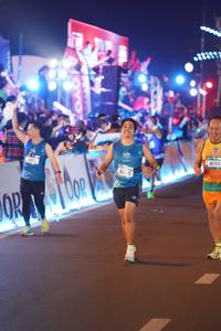 BIB: 4251, 406, 41745
                            <button type="button" onclick="openModal(21251990)" class="btn btn-primary btn-sm float-right btn-popup" data-toggle="modal" data-target=".modal-high-quality">
                        <i class="fas fa-shopping-cart"></i> Add to Cart
                    </button>
                                            <button type="button" onclick="isThisMe(21251990, true)" class="btn btn-success btn-sm float-right btn-popup btn-isme hidden" data-toggle="tooltip" data-placement="bottom" title="นี่คือรูปของคุณใช่ไหม คลิกที่นี่เพื่อเอาเข้าอัลบั้ม">
                        <i class="fas fa-plus"></i> Add to album
                    </button>
                    <button type="button" onclick="isThisMe(21251990, false)" class="btn btn-warning btn-sm float-right btn-popup btn-isnotme hidden">
                        <i class="fas fa-ban"></i> Remove from album
                    </button>