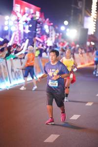 BIB: 44018
                            <button type="button" onclick="openModal(21248411)" class="btn btn-primary btn-sm float-right btn-popup" data-toggle="modal" data-target=".modal-high-quality">
                        <i class="fas fa-shopping-cart"></i> Add to Cart
                    </button>
                                            <button type="button" onclick="isThisMe(21248411, true)" class="btn btn-success btn-sm float-right btn-popup btn-isme hidden" data-toggle="tooltip" data-placement="bottom" title="นี่คือรูปของคุณใช่ไหม คลิกที่นี่เพื่อเอาเข้าอัลบั้ม">
                        <i class="fas fa-plus"></i> Add to album
                    </button>
                    <button type="button" onclick="isThisMe(21248411, false)" class="btn btn-warning btn-sm float-right btn-popup btn-isnotme hidden">
                        <i class="fas fa-ban"></i> Remove from album
                    </button>
