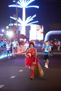 BIB: 82898
                            <button type="button" onclick="openModal(21262491)" class="btn btn-primary btn-sm float-right btn-popup" data-toggle="modal" data-target=".modal-high-quality">
                        <i class="fas fa-shopping-cart"></i> Add to Cart
                    </button>
                                            <button type="button" onclick="isThisMe(21262491, true)" class="btn btn-success btn-sm float-right btn-popup btn-isme hidden" data-toggle="tooltip" data-placement="bottom" title="นี่คือรูปของคุณใช่ไหม คลิกที่นี่เพื่อเอาเข้าอัลบั้ม">
                        <i class="fas fa-plus"></i> Add to album
                    </button>
                    <button type="button" onclick="isThisMe(21262491, false)" class="btn btn-warning btn-sm float-right btn-popup btn-isnotme hidden">
                        <i class="fas fa-ban"></i> Remove from album
                    </button>