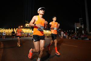 BIB: 40705
                            <button type="button" onclick="openModal(19694961)" class="btn btn-primary btn-sm float-right btn-popup" data-toggle="modal" data-target=".modal-high-quality">
                        <i class="fas fa-shopping-cart"></i> Add to Cart
                    </button>
                                            <button type="button" onclick="isThisMe(19694961, true)" class="btn btn-success btn-sm float-right btn-popup btn-isme hidden" data-toggle="tooltip" data-placement="bottom" title="นี่คือรูปของคุณใช่ไหม คลิกที่นี่เพื่อเอาเข้าอัลบั้ม">
                        <i class="fas fa-plus"></i> Add to album
                    </button>
                    <button type="button" onclick="isThisMe(19694961, false)" class="btn btn-warning btn-sm float-right btn-popup btn-isnotme hidden">
                        <i class="fas fa-ban"></i> Remove from album
                    </button>
