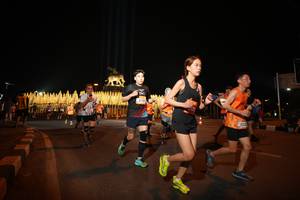 BIB: 512
                            <button type="button" onclick="openModal(19750956)" class="btn btn-primary btn-sm float-right btn-popup" data-toggle="modal" data-target=".modal-high-quality">
                        <i class="fas fa-shopping-cart"></i> Add to Cart
                    </button>
                                            <button type="button" onclick="isThisMe(19750956, true)" class="btn btn-success btn-sm float-right btn-popup btn-isme hidden" data-toggle="tooltip" data-placement="bottom" title="นี่คือรูปของคุณใช่ไหม คลิกที่นี่เพื่อเอาเข้าอัลบั้ม">
                        <i class="fas fa-plus"></i> Add to album
                    </button>
                    <button type="button" onclick="isThisMe(19750956, false)" class="btn btn-warning btn-sm float-right btn-popup btn-isnotme hidden">
                        <i class="fas fa-ban"></i> Remove from album
                    </button>