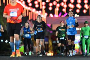 BIB: 41385, 42243, 1329
                            <button type="button" onclick="openModal(20394176)" class="btn btn-primary btn-sm float-right btn-popup" data-toggle="modal" data-target=".modal-high-quality">
                        <i class="fas fa-shopping-cart"></i> Add to Cart
                    </button>
                                            <button type="button" onclick="isThisMe(20394176, true)" class="btn btn-success btn-sm float-right btn-popup btn-isme hidden" data-toggle="tooltip" data-placement="bottom" title="นี่คือรูปของคุณใช่ไหม คลิกที่นี่เพื่อเอาเข้าอัลบั้ม">
                        <i class="fas fa-plus"></i> Add to album
                    </button>
                    <button type="button" onclick="isThisMe(20394176, false)" class="btn btn-warning btn-sm float-right btn-popup btn-isnotme hidden">
                        <i class="fas fa-ban"></i> Remove from album
                    </button>