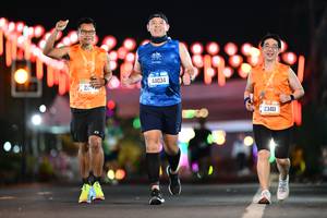BIB: 2217, 44034, 23411
                            <button type="button" onclick="openModal(20364685)" class="btn btn-primary btn-sm float-right btn-popup" data-toggle="modal" data-target=".modal-high-quality">
                        <i class="fas fa-shopping-cart"></i> Add to Cart
                    </button>
                                            <button type="button" onclick="isThisMe(20364685, true)" class="btn btn-success btn-sm float-right btn-popup btn-isme hidden" data-toggle="tooltip" data-placement="bottom" title="นี่คือรูปของคุณใช่ไหม คลิกที่นี่เพื่อเอาเข้าอัลบั้ม">
                        <i class="fas fa-plus"></i> Add to album
                    </button>
                    <button type="button" onclick="isThisMe(20364685, false)" class="btn btn-warning btn-sm float-right btn-popup btn-isnotme hidden">
                        <i class="fas fa-ban"></i> Remove from album
                    </button>