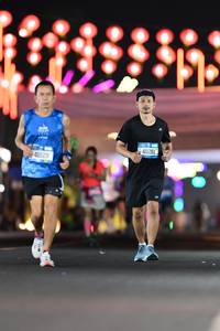 BIB: 41029, 40261
                            <button type="button" onclick="openModal(20246305)" class="btn btn-primary btn-sm float-right btn-popup" data-toggle="modal" data-target=".modal-high-quality">
                        <i class="fas fa-shopping-cart"></i> Add to Cart
                    </button>
                                            <button type="button" onclick="isThisMe(20246305, true)" class="btn btn-success btn-sm float-right btn-popup btn-isme hidden" data-toggle="tooltip" data-placement="bottom" title="นี่คือรูปของคุณใช่ไหม คลิกที่นี่เพื่อเอาเข้าอัลบั้ม">
                        <i class="fas fa-plus"></i> Add to album
                    </button>
                    <button type="button" onclick="isThisMe(20246305, false)" class="btn btn-warning btn-sm float-right btn-popup btn-isnotme hidden">
                        <i class="fas fa-ban"></i> Remove from album
                    </button>