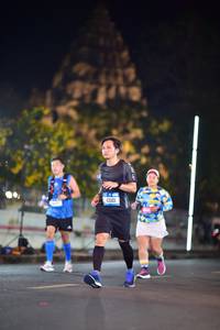 BIB: 2014, 43101
                            <button type="button" onclick="openModal(19803915)" class="btn btn-primary btn-sm float-right btn-popup" data-toggle="modal" data-target=".modal-high-quality">
                        <i class="fas fa-shopping-cart"></i> Add to Cart
                    </button>
                                            <button type="button" onclick="isThisMe(19803915, true)" class="btn btn-success btn-sm float-right btn-popup btn-isme hidden" data-toggle="tooltip" data-placement="bottom" title="นี่คือรูปของคุณใช่ไหม คลิกที่นี่เพื่อเอาเข้าอัลบั้ม">
                        <i class="fas fa-plus"></i> Add to album
                    </button>
                    <button type="button" onclick="isThisMe(19803915, false)" class="btn btn-warning btn-sm float-right btn-popup btn-isnotme hidden">
                        <i class="fas fa-ban"></i> Remove from album
                    </button>