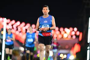 BIB: 41010
                            <button type="button" onclick="openModal(20374152)" class="btn btn-primary btn-sm float-right btn-popup" data-toggle="modal" data-target=".modal-high-quality">
                        <i class="fas fa-shopping-cart"></i> Add to Cart
                    </button>
                                            <button type="button" onclick="isThisMe(20374152, true)" class="btn btn-success btn-sm float-right btn-popup btn-isme hidden" data-toggle="tooltip" data-placement="bottom" title="นี่คือรูปของคุณใช่ไหม คลิกที่นี่เพื่อเอาเข้าอัลบั้ม">
                        <i class="fas fa-plus"></i> Add to album
                    </button>
                    <button type="button" onclick="isThisMe(20374152, false)" class="btn btn-warning btn-sm float-right btn-popup btn-isnotme hidden">
                        <i class="fas fa-ban"></i> Remove from album
                    </button>