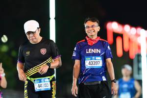 BIB: 44203, 43397
                            <button type="button" onclick="openModal(20406561)" class="btn btn-primary btn-sm float-right btn-popup" data-toggle="modal" data-target=".modal-high-quality">
                        <i class="fas fa-shopping-cart"></i> Add to Cart
                    </button>
                                            <button type="button" onclick="isThisMe(20406561, true)" class="btn btn-success btn-sm float-right btn-popup btn-isme hidden" data-toggle="tooltip" data-placement="bottom" title="นี่คือรูปของคุณใช่ไหม คลิกที่นี่เพื่อเอาเข้าอัลบั้ม">
                        <i class="fas fa-plus"></i> Add to album
                    </button>
                    <button type="button" onclick="isThisMe(20406561, false)" class="btn btn-warning btn-sm float-right btn-popup btn-isnotme hidden">
                        <i class="fas fa-ban"></i> Remove from album
                    </button>