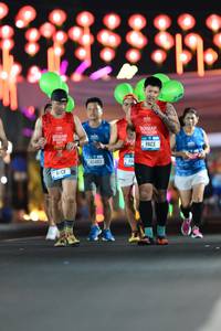 BIB: 42483
                            <button type="button" onclick="openModal(20193965)" class="btn btn-primary btn-sm float-right btn-popup" data-toggle="modal" data-target=".modal-high-quality">
                        <i class="fas fa-shopping-cart"></i> Add to Cart
                    </button>
                                            <button type="button" onclick="isThisMe(20193965, true)" class="btn btn-success btn-sm float-right btn-popup btn-isme hidden" data-toggle="tooltip" data-placement="bottom" title="นี่คือรูปของคุณใช่ไหม คลิกที่นี่เพื่อเอาเข้าอัลบั้ม">
                        <i class="fas fa-plus"></i> Add to album
                    </button>
                    <button type="button" onclick="isThisMe(20193965, false)" class="btn btn-warning btn-sm float-right btn-popup btn-isnotme hidden">
                        <i class="fas fa-ban"></i> Remove from album
                    </button>