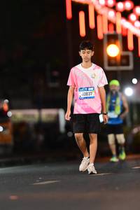 BIB: 012, 40837
                            <button type="button" onclick="openModal(20518614)" class="btn btn-primary btn-sm float-right btn-popup" data-toggle="modal" data-target=".modal-high-quality">
                        <i class="fas fa-shopping-cart"></i> Add to Cart
                    </button>
                                            <button type="button" onclick="isThisMe(20518614, true)" class="btn btn-success btn-sm float-right btn-popup btn-isme hidden" data-toggle="tooltip" data-placement="bottom" title="นี่คือรูปของคุณใช่ไหม คลิกที่นี่เพื่อเอาเข้าอัลบั้ม">
                        <i class="fas fa-plus"></i> Add to album
                    </button>
                    <button type="button" onclick="isThisMe(20518614, false)" class="btn btn-warning btn-sm float-right btn-popup btn-isnotme hidden">
                        <i class="fas fa-ban"></i> Remove from album
                    </button>