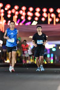 BIB: 4029, 40261
                            <button type="button" onclick="openModal(20246310)" class="btn btn-primary btn-sm float-right btn-popup" data-toggle="modal" data-target=".modal-high-quality">
                        <i class="fas fa-shopping-cart"></i> Add to Cart
                    </button>
                                            <button type="button" onclick="isThisMe(20246310, true)" class="btn btn-success btn-sm float-right btn-popup btn-isme hidden" data-toggle="tooltip" data-placement="bottom" title="นี่คือรูปของคุณใช่ไหม คลิกที่นี่เพื่อเอาเข้าอัลบั้ม">
                        <i class="fas fa-plus"></i> Add to album
                    </button>
                    <button type="button" onclick="isThisMe(20246310, false)" class="btn btn-warning btn-sm float-right btn-popup btn-isnotme hidden">
                        <i class="fas fa-ban"></i> Remove from album
                    </button>