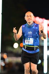 BIB: 2023, 42697
                            <button type="button" onclick="openModal(20184607)" class="btn btn-primary btn-sm float-right btn-popup" data-toggle="modal" data-target=".modal-high-quality">
                        <i class="fas fa-shopping-cart"></i> Add to Cart
                    </button>
                                            <button type="button" onclick="isThisMe(20184607, true)" class="btn btn-success btn-sm float-right btn-popup btn-isme hidden" data-toggle="tooltip" data-placement="bottom" title="นี่คือรูปของคุณใช่ไหม คลิกที่นี่เพื่อเอาเข้าอัลบั้ม">
                        <i class="fas fa-plus"></i> Add to album
                    </button>
                    <button type="button" onclick="isThisMe(20184607, false)" class="btn btn-warning btn-sm float-right btn-popup btn-isnotme hidden">
                        <i class="fas fa-ban"></i> Remove from album
                    </button>