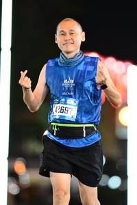BIB: 2023, 42697
                            <button type="button" onclick="openModal(20184736)" class="btn btn-primary btn-sm float-right btn-popup" data-toggle="modal" data-target=".modal-high-quality">
                        <i class="fas fa-shopping-cart"></i> Add to Cart
                    </button>
                                            <button type="button" onclick="isThisMe(20184736, true)" class="btn btn-success btn-sm float-right btn-popup btn-isme hidden" data-toggle="tooltip" data-placement="bottom" title="นี่คือรูปของคุณใช่ไหม คลิกที่นี่เพื่อเอาเข้าอัลบั้ม">
                        <i class="fas fa-plus"></i> Add to album
                    </button>
                    <button type="button" onclick="isThisMe(20184736, false)" class="btn btn-warning btn-sm float-right btn-popup btn-isnotme hidden">
                        <i class="fas fa-ban"></i> Remove from album
                    </button>
