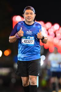 BIB: 202, 42327
                            <button type="button" onclick="openModal(20156430)" class="btn btn-primary btn-sm float-right btn-popup" data-toggle="modal" data-target=".modal-high-quality">
                        <i class="fas fa-shopping-cart"></i> Add to Cart
                    </button>
                                            <button type="button" onclick="isThisMe(20156430, true)" class="btn btn-success btn-sm float-right btn-popup btn-isme hidden" data-toggle="tooltip" data-placement="bottom" title="นี่คือรูปของคุณใช่ไหม คลิกที่นี่เพื่อเอาเข้าอัลบั้ม">
                        <i class="fas fa-plus"></i> Add to album
                    </button>
                    <button type="button" onclick="isThisMe(20156430, false)" class="btn btn-warning btn-sm float-right btn-popup btn-isnotme hidden">
                        <i class="fas fa-ban"></i> Remove from album
                    </button>
