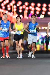 BIB: 40952, 66452, 40963
                            <button type="button" onclick="openModal(19981323)" class="btn btn-primary btn-sm float-right btn-popup" data-toggle="modal" data-target=".modal-high-quality">
                        <i class="fas fa-shopping-cart"></i> Add to Cart
                    </button>
                                            <button type="button" onclick="isThisMe(19981323, true)" class="btn btn-success btn-sm float-right btn-popup btn-isme hidden" data-toggle="tooltip" data-placement="bottom" title="นี่คือรูปของคุณใช่ไหม คลิกที่นี่เพื่อเอาเข้าอัลบั้ม">
                        <i class="fas fa-plus"></i> Add to album
                    </button>
                    <button type="button" onclick="isThisMe(19981323, false)" class="btn btn-warning btn-sm float-right btn-popup btn-isnotme hidden">
                        <i class="fas fa-ban"></i> Remove from album
                    </button>