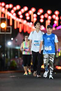 BIB: 43809, 201, 41323
                            <button type="button" onclick="openModal(20149093)" class="btn btn-primary btn-sm float-right btn-popup" data-toggle="modal" data-target=".modal-high-quality">
                        <i class="fas fa-shopping-cart"></i> Add to Cart
                    </button>
                                            <button type="button" onclick="isThisMe(20149093, true)" class="btn btn-success btn-sm float-right btn-popup btn-isme hidden" data-toggle="tooltip" data-placement="bottom" title="นี่คือรูปของคุณใช่ไหม คลิกที่นี่เพื่อเอาเข้าอัลบั้ม">
                        <i class="fas fa-plus"></i> Add to album
                    </button>
                    <button type="button" onclick="isThisMe(20149093, false)" class="btn btn-warning btn-sm float-right btn-popup btn-isnotme hidden">
                        <i class="fas fa-ban"></i> Remove from album
                    </button>