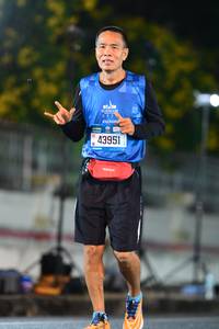 BIB: 202, 43951
                            <button type="button" onclick="openModal(20516246)" class="btn btn-primary btn-sm float-right btn-popup" data-toggle="modal" data-target=".modal-high-quality">
                        <i class="fas fa-shopping-cart"></i> Add to Cart
                    </button>
                                            <button type="button" onclick="isThisMe(20516246, true)" class="btn btn-success btn-sm float-right btn-popup btn-isme hidden" data-toggle="tooltip" data-placement="bottom" title="นี่คือรูปของคุณใช่ไหม คลิกที่นี่เพื่อเอาเข้าอัลบั้ม">
                        <i class="fas fa-plus"></i> Add to album
                    </button>
                    <button type="button" onclick="isThisMe(20516246, false)" class="btn btn-warning btn-sm float-right btn-popup btn-isnotme hidden">
                        <i class="fas fa-ban"></i> Remove from album
                    </button>