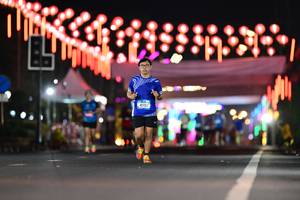 BIB: 41724
                            <button type="button" onclick="openModal(20385229)" class="btn btn-primary btn-sm float-right btn-popup" data-toggle="modal" data-target=".modal-high-quality">
                        <i class="fas fa-shopping-cart"></i> Add to Cart
                    </button>
                                            <button type="button" onclick="isThisMe(20385229, true)" class="btn btn-success btn-sm float-right btn-popup btn-isme hidden" data-toggle="tooltip" data-placement="bottom" title="นี่คือรูปของคุณใช่ไหม คลิกที่นี่เพื่อเอาเข้าอัลบั้ม">
                        <i class="fas fa-plus"></i> Add to album
                    </button>
                    <button type="button" onclick="isThisMe(20385229, false)" class="btn btn-warning btn-sm float-right btn-popup btn-isnotme hidden">
                        <i class="fas fa-ban"></i> Remove from album
                    </button>