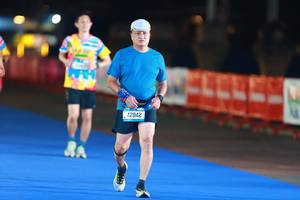 BIB: 400, 42842
                            <button type="button" onclick="openModal(20146348)" class="btn btn-primary btn-sm float-right btn-popup" data-toggle="modal" data-target=".modal-high-quality">
                        <i class="fas fa-shopping-cart"></i> Add to Cart
                    </button>
                                            <button type="button" onclick="isThisMe(20146348, true)" class="btn btn-success btn-sm float-right btn-popup btn-isme hidden" data-toggle="tooltip" data-placement="bottom" title="นี่คือรูปของคุณใช่ไหม คลิกที่นี่เพื่อเอาเข้าอัลบั้ม">
                        <i class="fas fa-plus"></i> Add to album
                    </button>
                    <button type="button" onclick="isThisMe(20146348, false)" class="btn btn-warning btn-sm float-right btn-popup btn-isnotme hidden">
                        <i class="fas fa-ban"></i> Remove from album
                    </button>