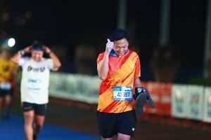 BIB: 43557
                            <button type="button" onclick="openModal(20141700)" class="btn btn-primary btn-sm float-right btn-popup" data-toggle="modal" data-target=".modal-high-quality">
                        <i class="fas fa-shopping-cart"></i> Add to Cart
                    </button>
                                            <button type="button" onclick="isThisMe(20141700, true)" class="btn btn-success btn-sm float-right btn-popup btn-isme hidden" data-toggle="tooltip" data-placement="bottom" title="นี่คือรูปของคุณใช่ไหม คลิกที่นี่เพื่อเอาเข้าอัลบั้ม">
                        <i class="fas fa-plus"></i> Add to album
                    </button>
                    <button type="button" onclick="isThisMe(20141700, false)" class="btn btn-warning btn-sm float-right btn-popup btn-isnotme hidden">
                        <i class="fas fa-ban"></i> Remove from album
                    </button>