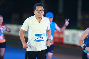 BIB: 41231, 200
                            <button type="button" onclick="openModal(20653817)" class="btn btn-primary btn-sm float-right btn-popup" data-toggle="modal" data-target=".modal-high-quality">
                        <i class="fas fa-shopping-cart"></i> Add to Cart
                    </button>
                                            <button type="button" onclick="isThisMe(20653817, true)" class="btn btn-success btn-sm float-right btn-popup btn-isme hidden" data-toggle="tooltip" data-placement="bottom" title="นี่คือรูปของคุณใช่ไหม คลิกที่นี่เพื่อเอาเข้าอัลบั้ม">
                        <i class="fas fa-plus"></i> Add to album
                    </button>
                    <button type="button" onclick="isThisMe(20653817, false)" class="btn btn-warning btn-sm float-right btn-popup btn-isnotme hidden">
                        <i class="fas fa-ban"></i> Remove from album
                    </button>