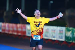 BIB: 43971
                            <button type="button" onclick="openModal(20142657)" class="btn btn-primary btn-sm float-right btn-popup" data-toggle="modal" data-target=".modal-high-quality">
                        <i class="fas fa-shopping-cart"></i> Add to Cart
                    </button>
                                            <button type="button" onclick="isThisMe(20142657, true)" class="btn btn-success btn-sm float-right btn-popup btn-isme hidden" data-toggle="tooltip" data-placement="bottom" title="นี่คือรูปของคุณใช่ไหม คลิกที่นี่เพื่อเอาเข้าอัลบั้ม">
                        <i class="fas fa-plus"></i> Add to album
                    </button>
                    <button type="button" onclick="isThisMe(20142657, false)" class="btn btn-warning btn-sm float-right btn-popup btn-isnotme hidden">
                        <i class="fas fa-ban"></i> Remove from album
                    </button>