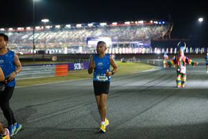 BIB: 40014
                            <button type="button" onclick="openModal(20309557)" class="btn btn-primary btn-sm float-right btn-popup" data-toggle="modal" data-target=".modal-high-quality">
                        <i class="fas fa-shopping-cart"></i> Add to Cart
                    </button>
                                            <button type="button" onclick="isThisMe(20309557, true)" class="btn btn-success btn-sm float-right btn-popup btn-isme hidden" data-toggle="tooltip" data-placement="bottom" title="นี่คือรูปของคุณใช่ไหม คลิกที่นี่เพื่อเอาเข้าอัลบั้ม">
                        <i class="fas fa-plus"></i> Add to album
                    </button>
                    <button type="button" onclick="isThisMe(20309557, false)" class="btn btn-warning btn-sm float-right btn-popup btn-isnotme hidden">
                        <i class="fas fa-ban"></i> Remove from album
                    </button>