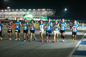 BIB: 201
                            <button type="button" onclick="openModal(20300084)" class="btn btn-primary btn-sm float-right btn-popup" data-toggle="modal" data-target=".modal-high-quality">
                        <i class="fas fa-shopping-cart"></i> Add to Cart
                    </button>
                                            <button type="button" onclick="isThisMe(20300084, true)" class="btn btn-success btn-sm float-right btn-popup btn-isme hidden" data-toggle="tooltip" data-placement="bottom" title="นี่คือรูปของคุณใช่ไหม คลิกที่นี่เพื่อเอาเข้าอัลบั้ม">
                        <i class="fas fa-plus"></i> Add to album
                    </button>
                    <button type="button" onclick="isThisMe(20300084, false)" class="btn btn-warning btn-sm float-right btn-popup btn-isnotme hidden">
                        <i class="fas fa-ban"></i> Remove from album
                    </button>